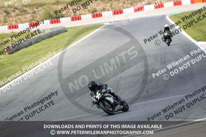 cadwell no limits trackday;cadwell park;cadwell park photographs;cadwell trackday photographs;enduro digital images;event digital images;eventdigitalimages;navarra;no limits trackdays;peter wileman photography;racing digital images;trackday digital images;trackday photos